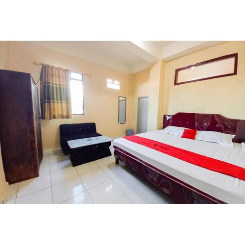 RedDoorz Syariah at Penginapan Kita Sungai Penuh