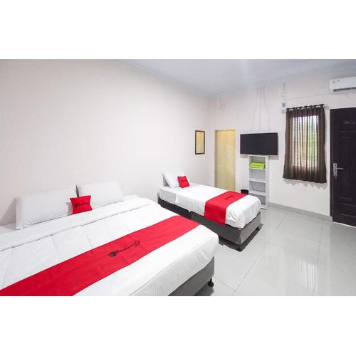 RedDoorz Syariah at Wisma Seroja Indah Duri