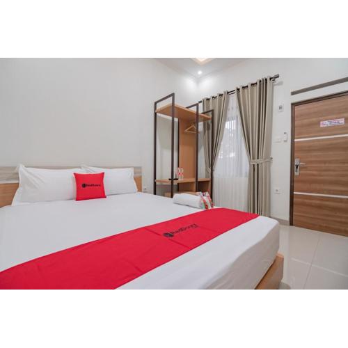 RedDoorz Syariah @ Boemi Guesthouse Tasikmalaya