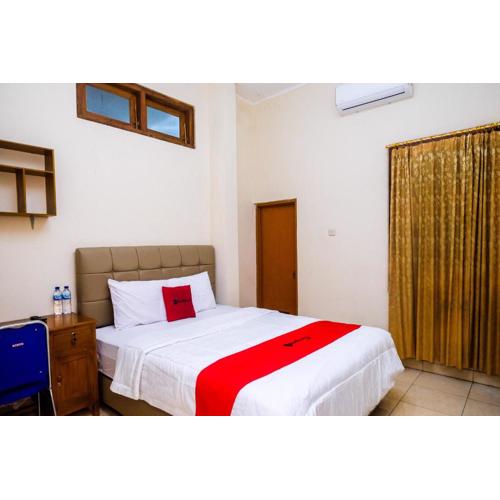 RedDoorz Syariah @ Griya Thamrin Manahan Solo