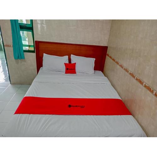RedDoorz Syariah @ Hotel Sidomulyo Pacitan