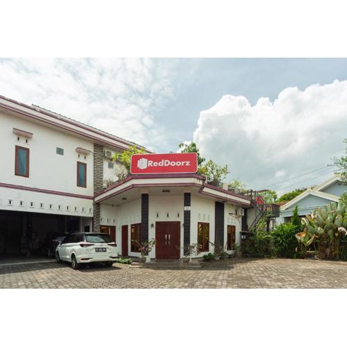 RedDoorz Syariah @ Jalan Panglima Polim Lampung