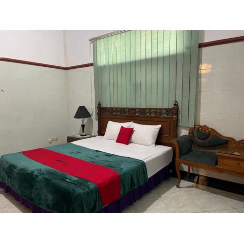 RedDoorz Syariah @ Karang Pilang