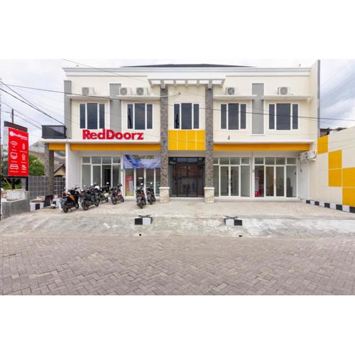 RedDoorz Syariah @ Kebraon