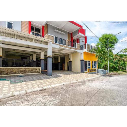 RedDoorz Syariah @ Kertomenanggal Surabaya