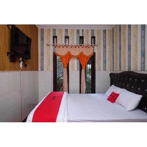 RedDoorz Syariah near Gardu Pandang Dieng