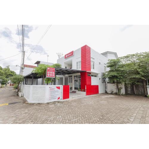 RedDoorz Syariah near GOR Bung Karno Nganjuk