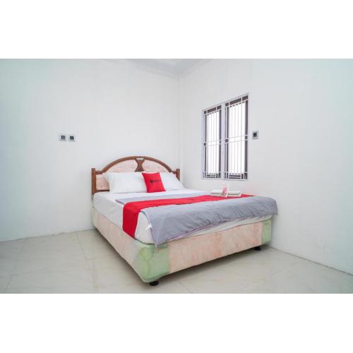 RedDoorz Syariah near Jalan A Yani KM 8 Citraland