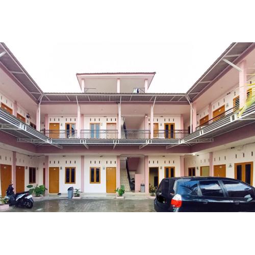 RedDoorz Syariah near JBC Jambi