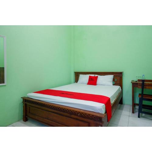 RedDoorz Syariah near Monumen Jogja Kembali