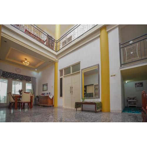 RedDoorz Syariah near Museum Lambung Mangkurat 2