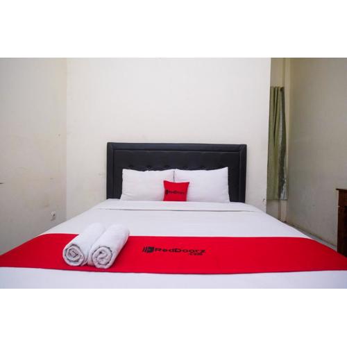 RedDoorz Syariah near Pakuwon Mall Jogja