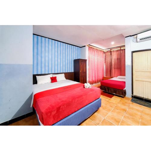 RedDoorz Syariah near Pasar Pagi Samarinda