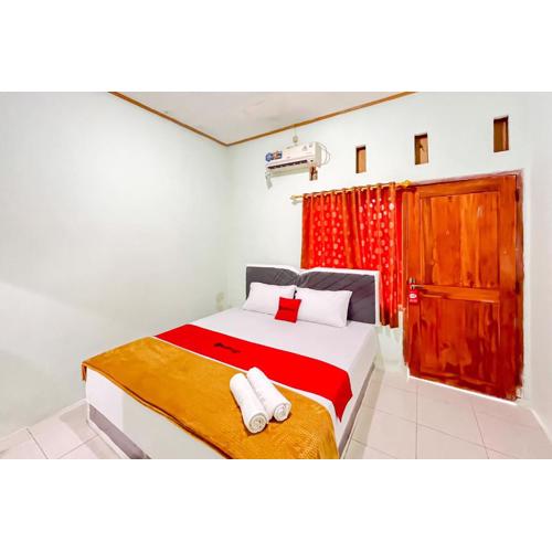 RedDoorz Syariah near RS Bhayangkara Nganjuk