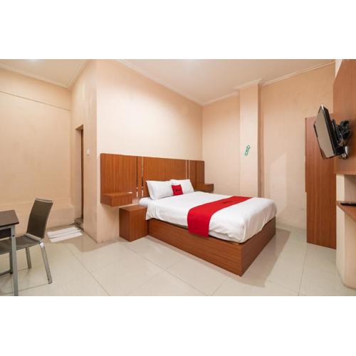 RedDoorz Syariah near RS Mata Padang