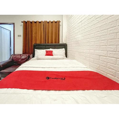 RedDoorz Syariah near Siloam Hospital Mataram