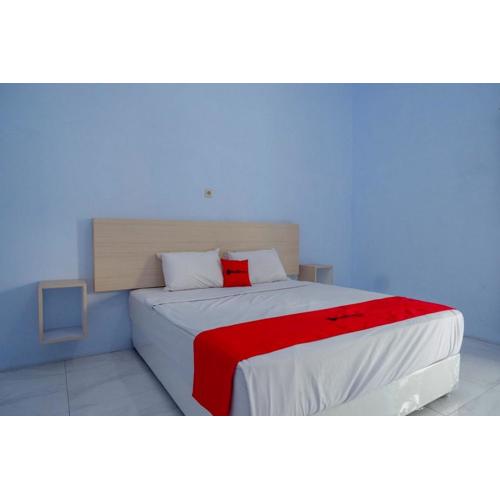 RedDoorz Syariah near Stasiun Pekalongan 3