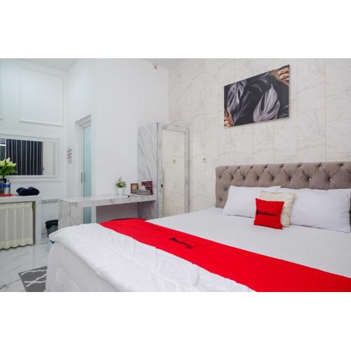 RedDoorz Syariah near Taruna Nusantara Magelang