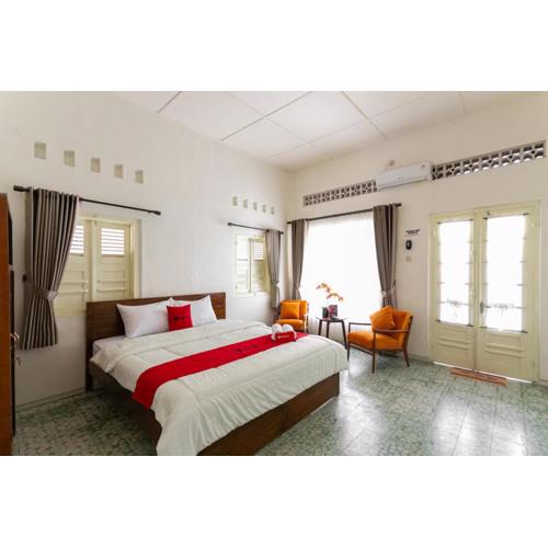 RedDoorz Syariah near Titik Nol Yogyakarta