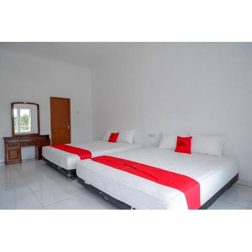 RedDoorz Syariah near UMS Solo - RSO Soeharso