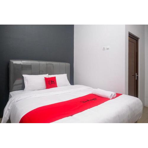 RedDoorz Syariah near UNIMUS Semarang