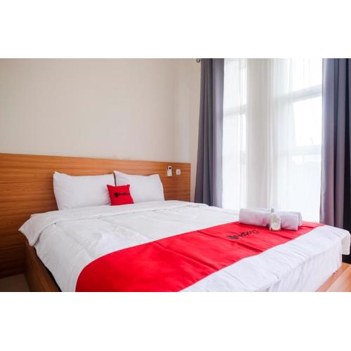 RedDoorz Syariah near Universitas Tidar Magelang