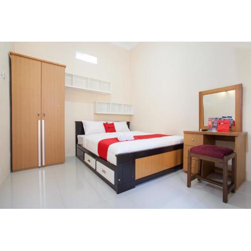 RedDoorz Syariah near UNTAG Banyuwangi