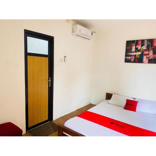 RedDoorz Syariah Near Wisata Durensewu Pandaan