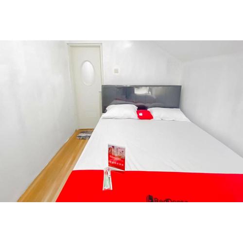 RedDoorz Syariah Plus At Cipanas Cianjur