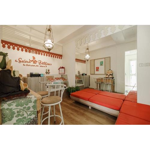 RedDoorz Syariah Plus near Pancoran 2