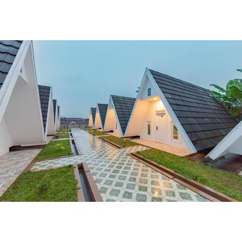 RedDoorz Syariah Plus Near Sukabumi Station