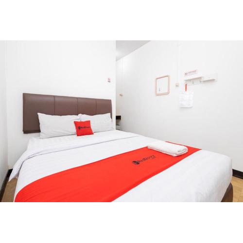 RedDoorz @ Tanjung Sari Surabaya