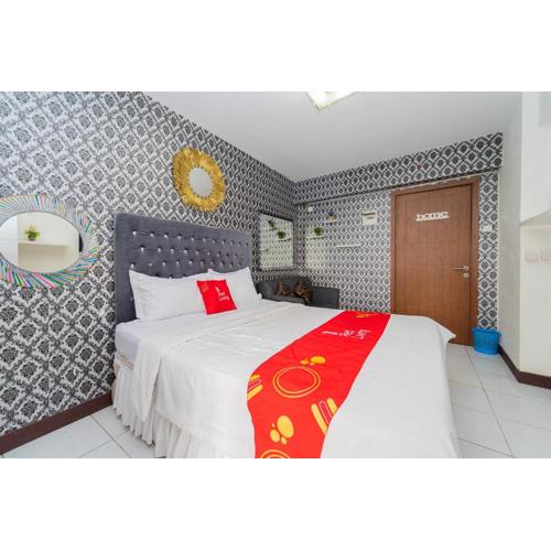 RedLiving Apartemen Cinere Resort - Gold Room