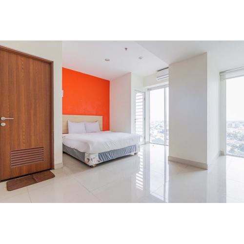 RedLiving Apartemen Grand Kamala Lagoon - Rooms 911 Tower Barclay South with Netflix