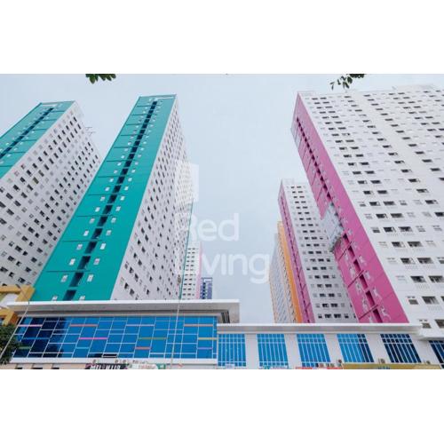 RedLiving Apartemen Green Pramuka - Family Group Tower Orchid