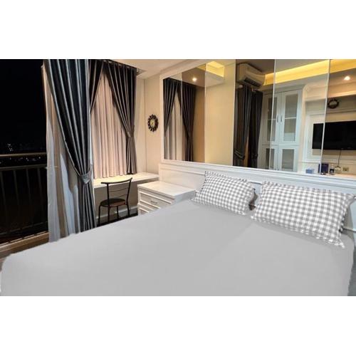 RedLiving Apartemen Transpark Cibubur - Ens Room