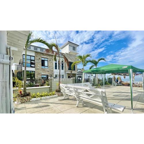 REEF HOUSE BACNOTAN White sand beach front with Private Swimming pool