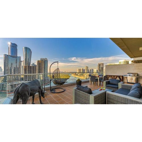 Reem Island Beach Haven with Stellar Balcony Views