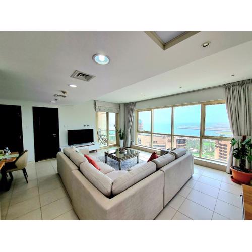 REFURBISHED 2BHK - Panoramic Sea & Beach View Stay-Sleeps 6