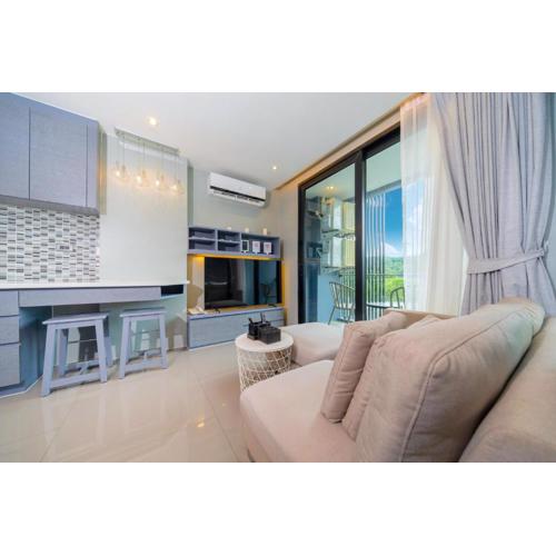 Relax & Recharge in Modern Comfort at the Hill View Tropics Kamala Suite CTG L607