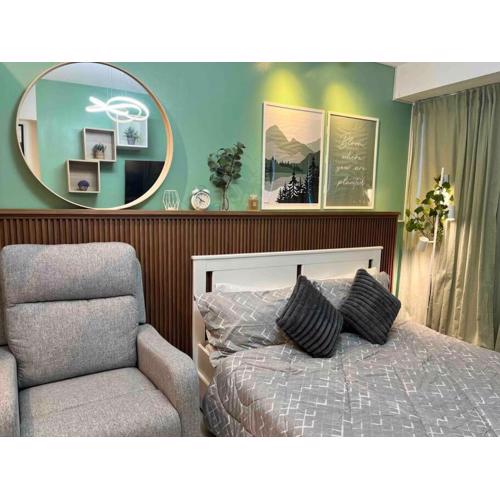 Relaxing and Cozy Unit at The Residences