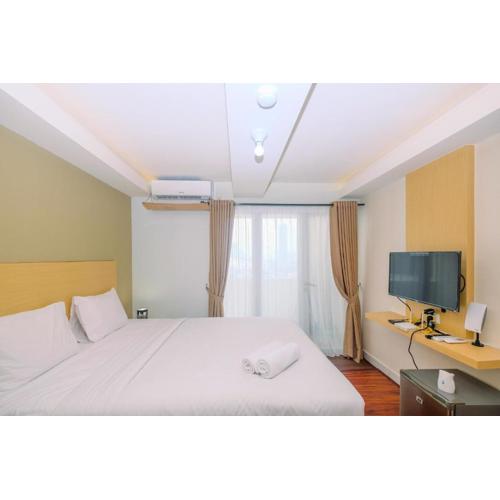 Relaxing and Stylish Studio at Amethyst Tower Apartment By Travelio