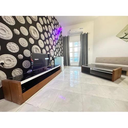 Relaxing Private Rooms in Compound Housing near Burj Alarab Villa 124