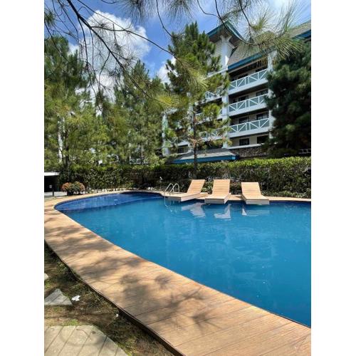Relaxing Room with Pool & Playground Near SkyRanch