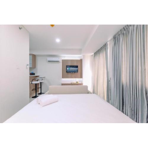 Relaxing Studio at Daan Mogot City Apartment By Travelio