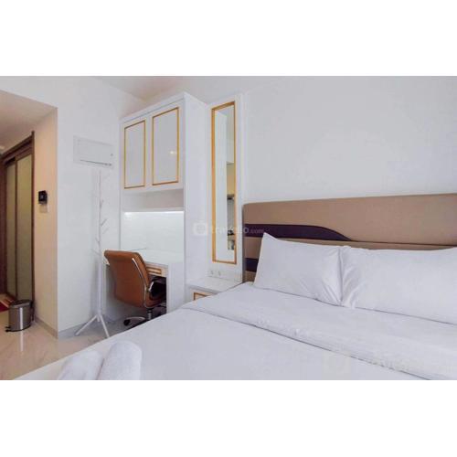 Relaxing Studio at Sky House BSD Apartment By Travelio