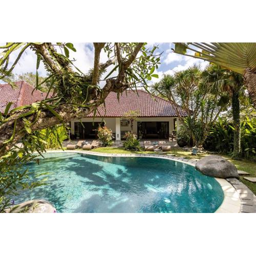 Relaxing Tropical Oasis nestled between Canggu & Seminyak