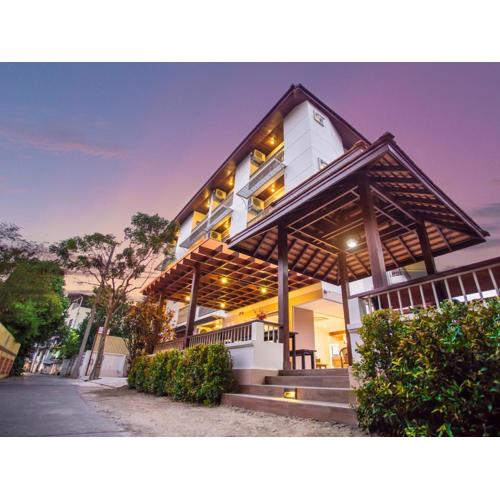 Rendezvous Classic House