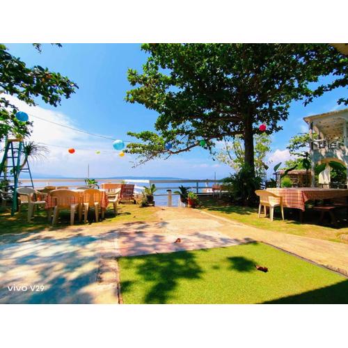 Rene's Diverslounge Resort