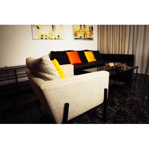 Residenciales H1 & H2 - Breakfast & Room Service - Airport close